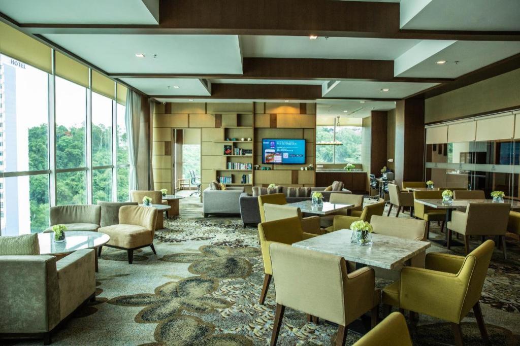Grandis Hotels And Resorts Кота Кинабалу Екстериор снимка