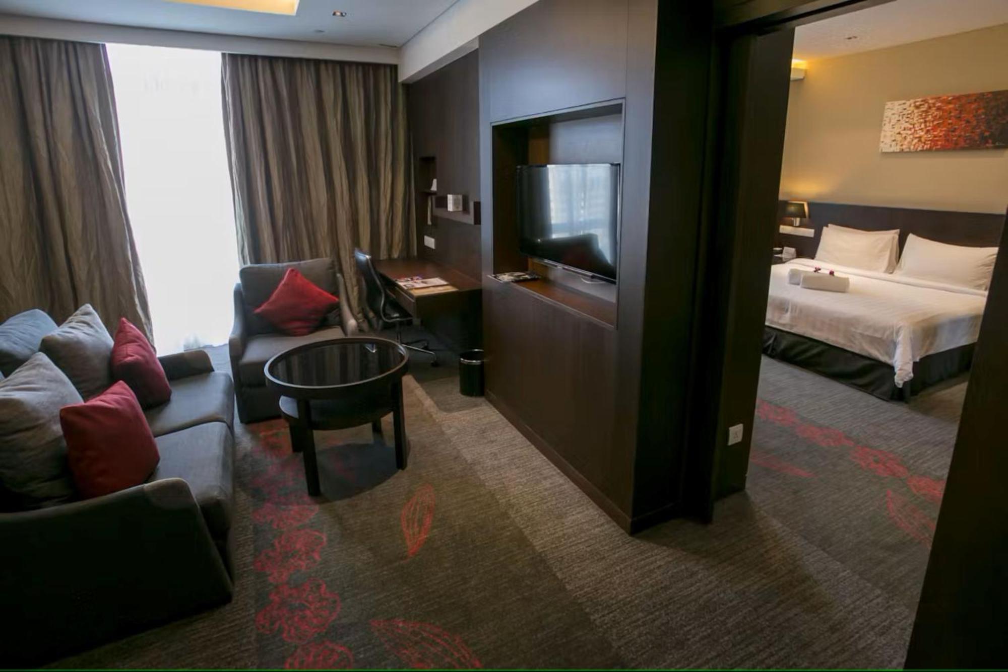 Grandis Hotels And Resorts Кота Кинабалу Екстериор снимка
